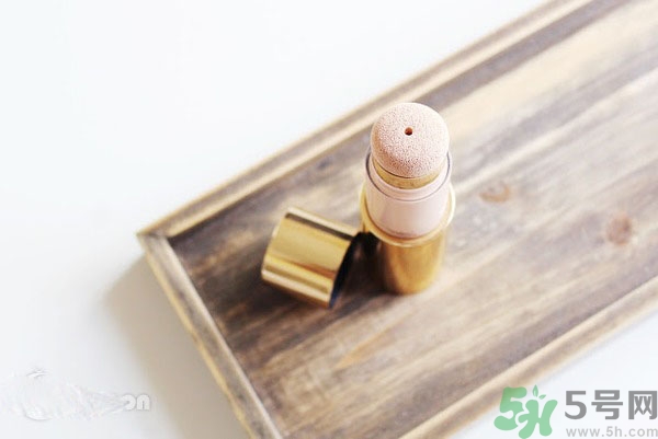 estee lauder氣墊粉底棒怎么樣？雅詩(shī)蘭黛氣墊粉底棒好用嗎？