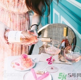 玫瑰紅酒軟糖哪里買？玫瑰紅酒小熊軟糖多少錢？