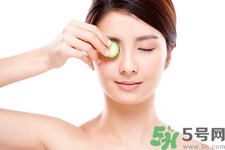 貼黃瓜片后要洗臉嗎？敷黃瓜片后需要洗臉嗎？