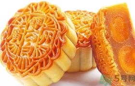 蓮蓉月餅的餡料是什么？蓮蓉月餅的餡料怎么做？