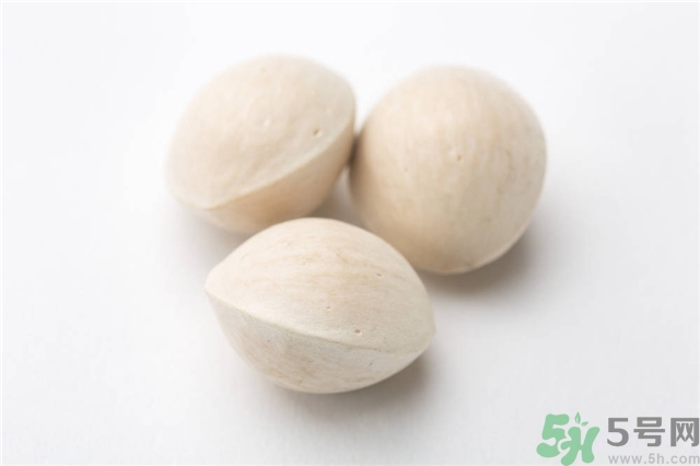 白果什么時(shí)候成熟？沒(méi)熟的白果能不能吃？