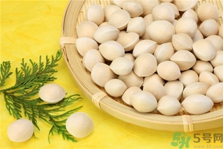 白果什么時(shí)候成熟？沒(méi)熟的白果能不能吃？