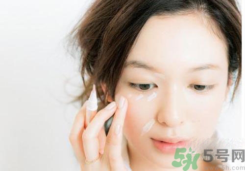 敷完面膜不洗臉會(huì)怎樣？敷完面膜不洗臉有什么危害？