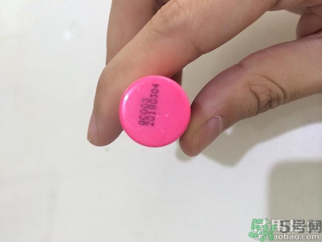 夢(mèng)妝唇膏筆怎么用?夢(mèng)妝唇膏筆使用方法。