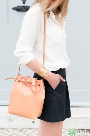 Mansur Gavriel水桶包價(jià)格多少錢(qián)？Mansur Gavriel水桶包尺寸大小