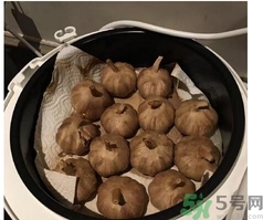 黑蒜可以補(bǔ)身體嗎？怎么自制黑蒜？
