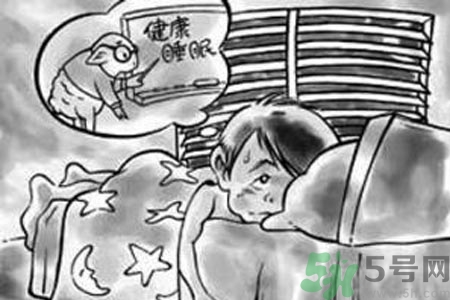 睡覺磨牙缺什么？睡覺磨牙暗示什么？
