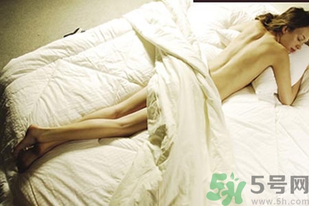 少女可以裸睡嗎？少女適合裸睡嗎？