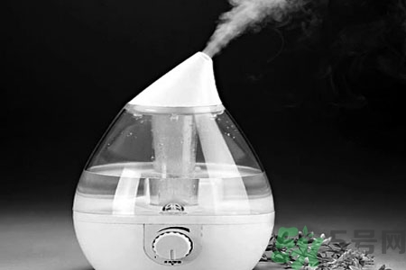 加濕器里可以加精油嗎？加濕器里可以加醋嗎？