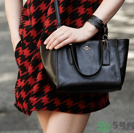 coach和gucci哪個好？coach和gucci哪個好看？