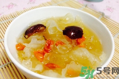 女性吃什么能預(yù)防婦科疾?。颗猿允裁茨茴A(yù)防子宮疾??？
