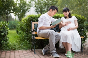 科學(xué)的胎教方法有哪些？怎么胎教培養(yǎng)聰明寶寶？