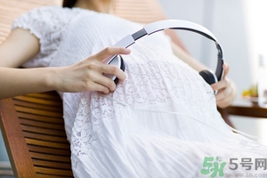 科學(xué)的胎教方法有哪些？怎么胎教培養(yǎng)聰明寶寶？