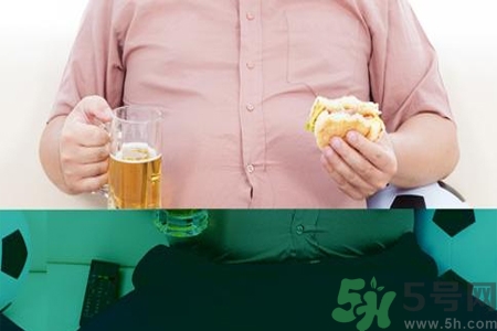 晚上不吃飯真的能減肥嗎？不吃晚飯的危害有哪些？