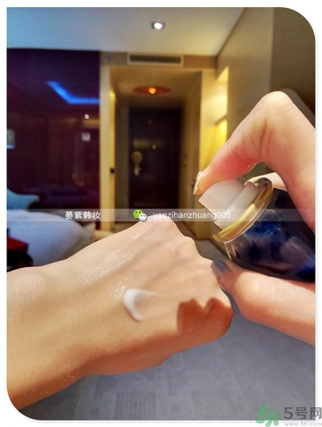 ahc玻尿酸噴霧怎么用？ahc b5玻尿酸噴霧使用方法