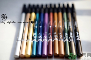 solone眼線筆怎么削？怎么推出來？