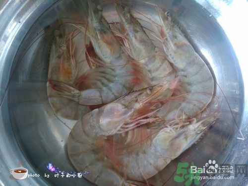 活蝦怎么處理干凈蝦線？活蝦怎么去蝦線？