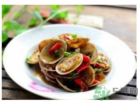 蛤蜊可以養(yǎng)幾天？買(mǎi)回來(lái)的蛤蜊可以放多久？