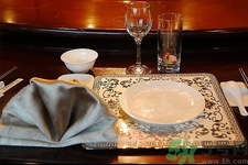 開水燙餐具能消毒嗎？高溫能消毒餐具嗎？