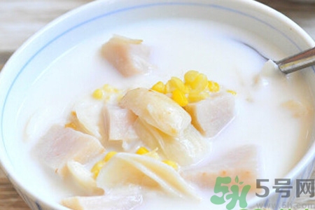 吃芋頭可以喝牛奶嗎？吃芋頭喝牛?奶有什么好處？