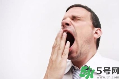 下午犯困怎么辦？犯困按摩什么穴位效果最快？