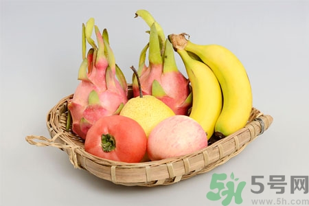 火龍果和梨能一起吃嗎？火龍果和梨能一起榨汁嗎？