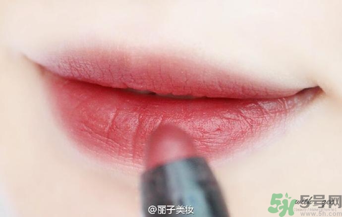 韓孝珠妝怎么化？韓孝珠韓式清新裸妝怎么化？