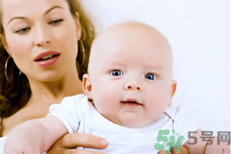 母乳不足的原因是什么？母乳不足怎么辦？
