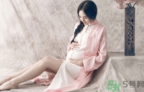 懷孕一個(gè)月胃不舒服怎么辦？懷孕一個(gè)月胃不舒服吃什么？