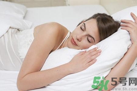 晚上如何快速入睡？快速入睡的方法有哪些？
