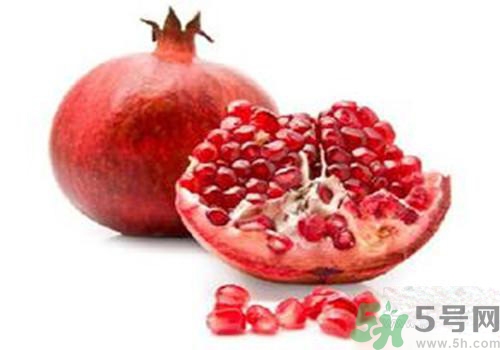 吃石榴手變黑是怎么回事？吃石榴手變黑怎么洗掉？