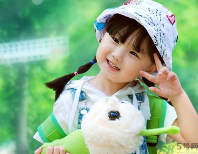 小孩耳朵疼是怎么回事？小孩耳朵疼怎么辦？