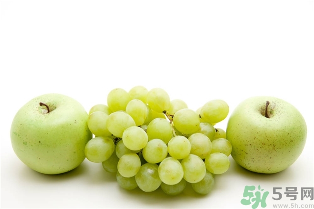 葡萄和蘋果可以一起吃嗎？葡萄和蘋果可以一起榨汁嗎？