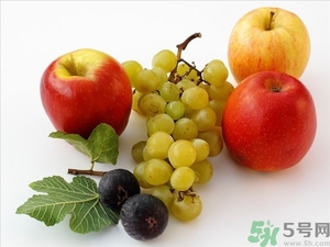 葡萄和蘋果可以一起吃嗎？葡萄和蘋果可以一起榨汁嗎？