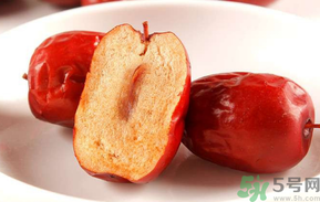灰棗和紅棗哪種營(yíng)養(yǎng)高？灰棗和紅棗的區(qū)別