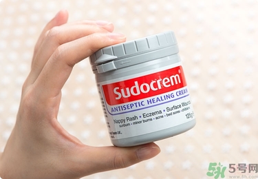 Sudocrem屁屁霜怎么用？sudocrem屁屁霜初生寶寶能用嗎？