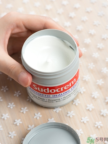 Sudocrem屁屁霜怎么用？sudocrem屁屁霜初生寶寶能用嗎？