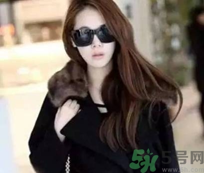 皮膚不白的人染什么顏色的頭發(fā)？頭發(fā)顏色怎么選擇？