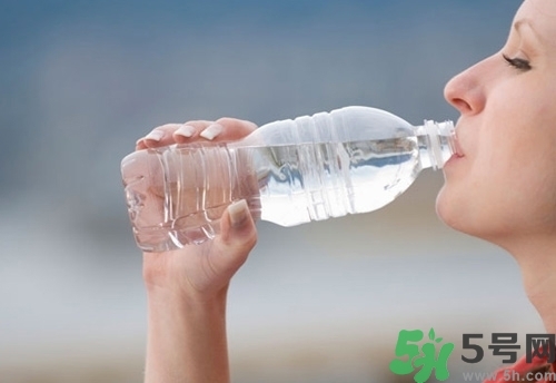 皮膚不白是什么原因？皮膚不白怎么辦