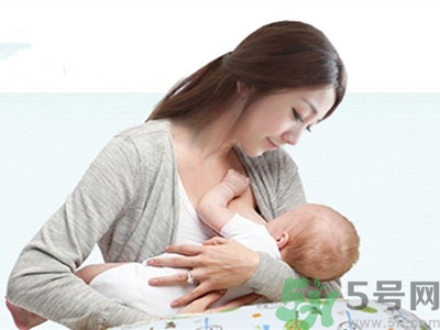 母乳喂養(yǎng)多久喂一次？母乳喂養(yǎng)注意事項(xiàng)