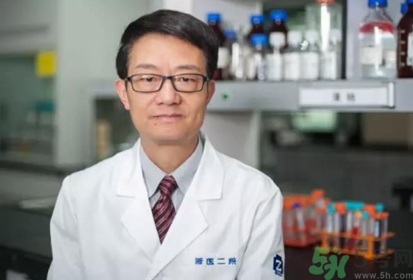 蘇打水可以喝嗎？小蘇打能吃嗎？