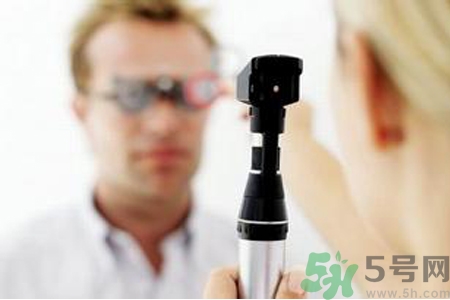 眼睛視力模糊是怎么回事？眼睛視力模糊是怎么辦？