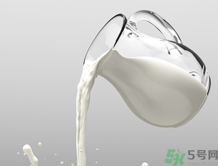 牛奶和鮮棗能一起吃嗎？鮮棗能和牛奶一起吃嗎？