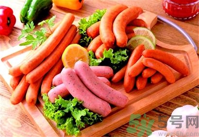 孕婦吃火腿腸好嗎？孕婦吃火腿腸對胎兒有影響嗎？