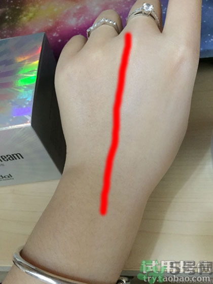 素顏霜和氣墊哪個好？素顏霜和氣墊bb哪個好？
