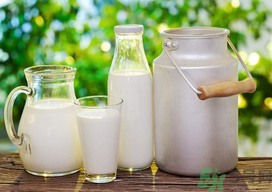 吃完柿子可以喝牛奶嗎？吃完柿子多久可以喝牛奶？