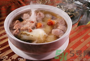 入秋喝什么湯最好？秋季養(yǎng)生湯有哪些？