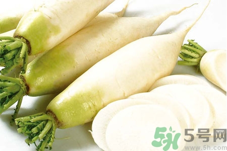 秋天吃白蘿卜好嗎？吃白蘿卜有什么好處和壞處？