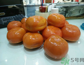 硬柿子和軟柿子的區(qū)別？硬柿子怎么變軟？