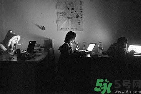 熬夜對青少年有什么影響？熬夜對青少年的危害是什么？